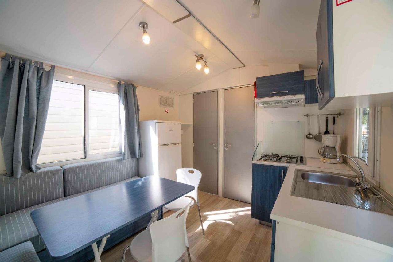 Mobilehomes In Pieve Vecchia - Norditalienische Seen 22044 Manerba del Garda Exterior photo