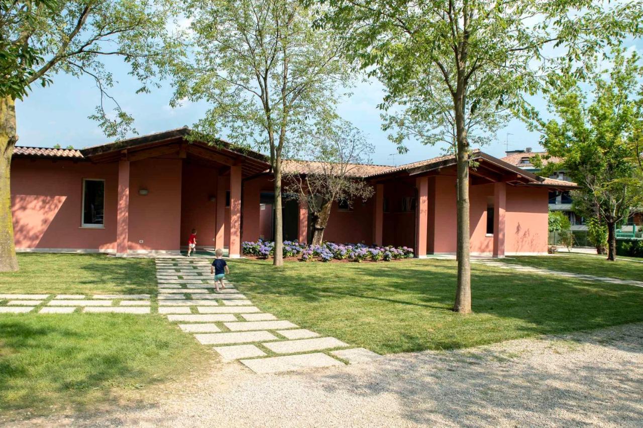 Mobilehomes In Pieve Vecchia - Norditalienische Seen 22044 Manerba del Garda Exterior photo